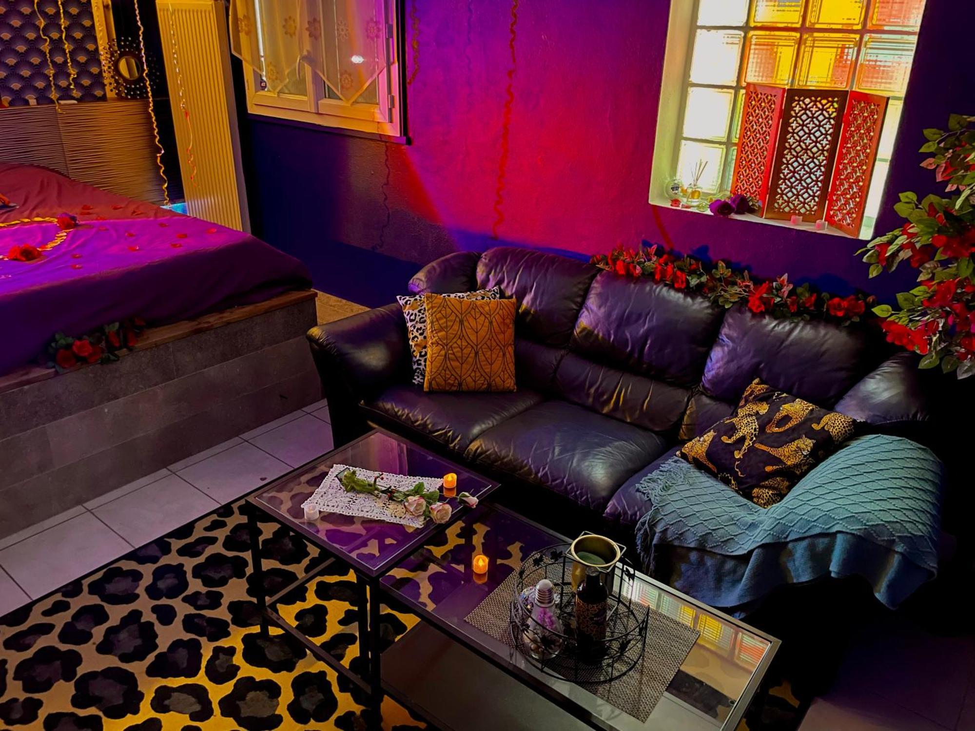Suite Romantique Jacuzzi Gagny Экстерьер фото